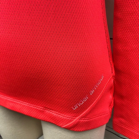 Under Armour Coral Cold Gear Top - Picture 2 of 8